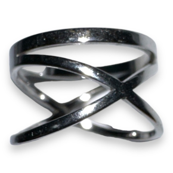 4/25-
Wraparound Ring - Picture 2 of 4